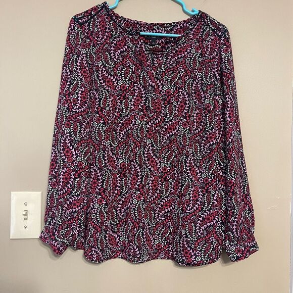 Talbots Womens Pink Black White Floral VNeck Blouse Petite Large LP - Picture 1 of 10
